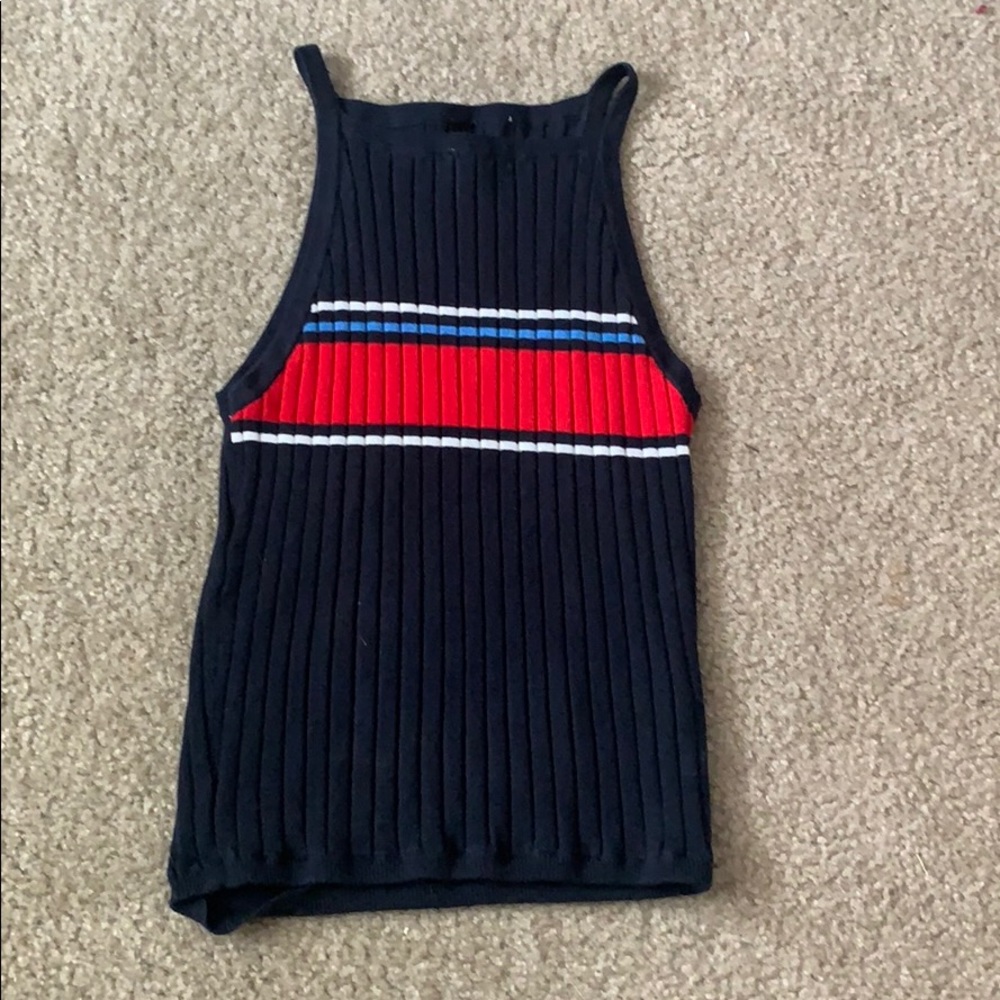 Black noodle strap crop top